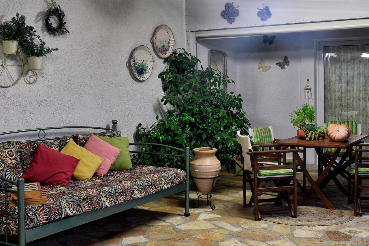 Ancient Corinth Guest House Exterior photo